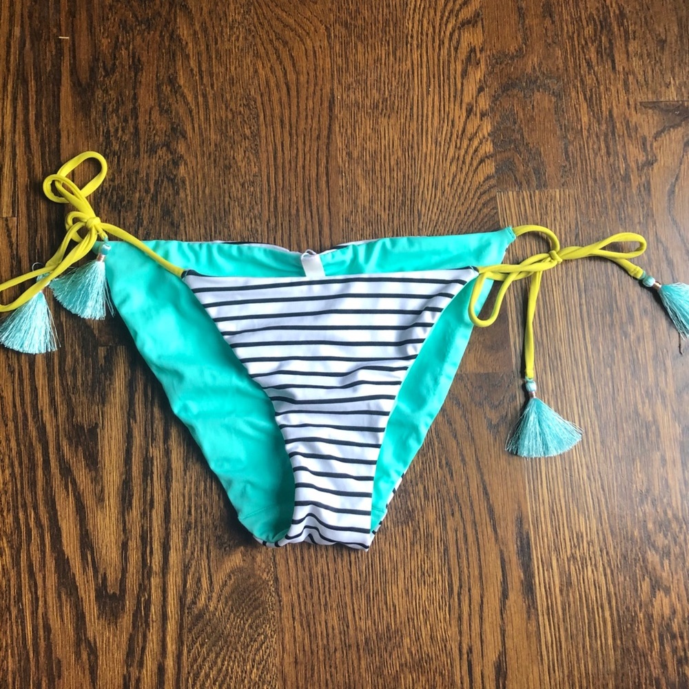 Victoria’s Secret Happy Stripe reversible swim